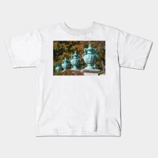 Old decorated stairs at the Vabaduse Valjak Square , in the center of Tallinn, Estonia, Baltic States, Europe Kids T-Shirt